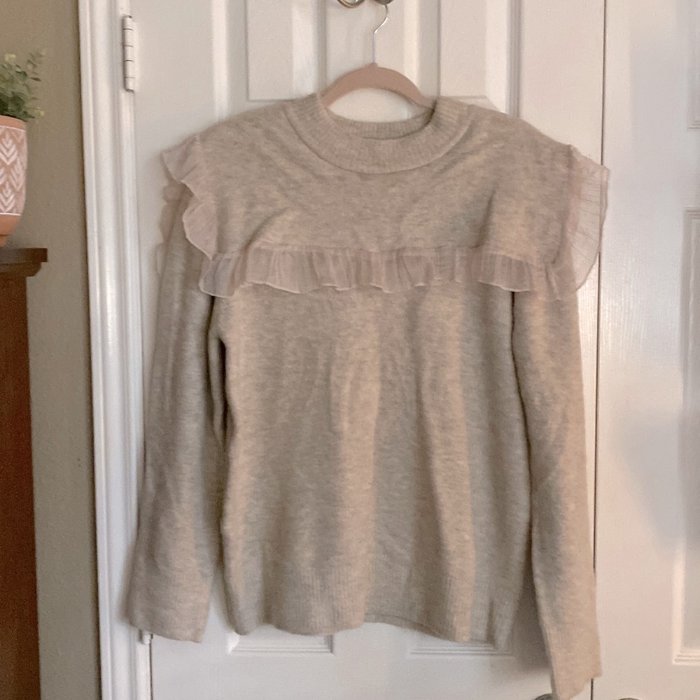 NWOT ZARA RUFFLED COLLARED SWEATER SIZE M